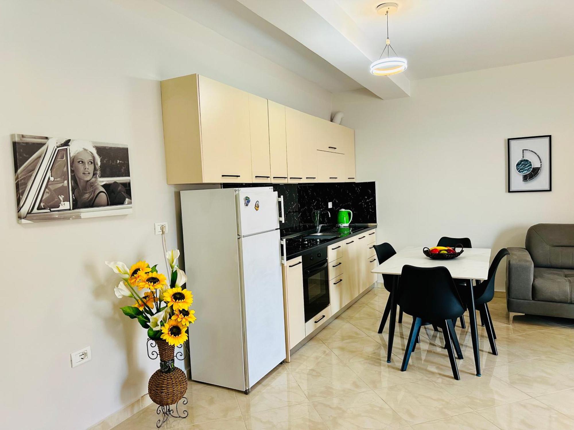 Jico Travel - Erjon Apartments Влёра Экстерьер фото